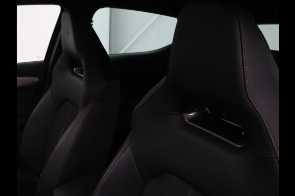 CUPRA Leon 1.4 e-Hybrid | Camera | Adaptive cruise | Stuurverwarming | Navigatie | Sportstoelen | Sfeerverlichting | Keyless | Full LED | PHEV