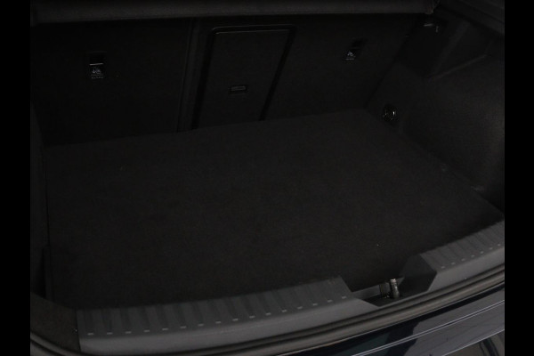 CUPRA Leon 1.4 e-Hybrid | Camera | Adaptive cruise | Stuurverwarming | Navigatie | Sportstoelen | Sfeerverlichting | Keyless | Full LED | PHEV