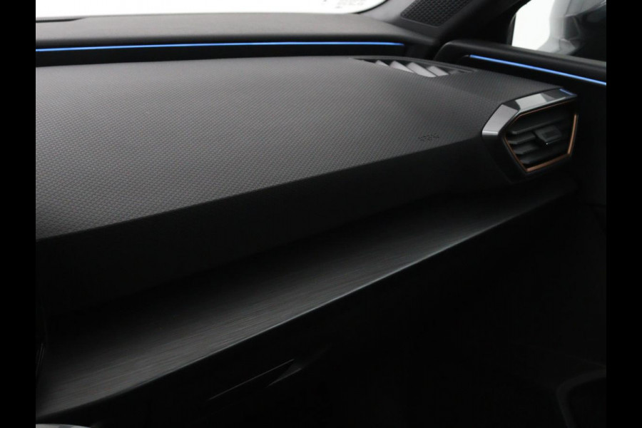 CUPRA Leon 1.4 e-Hybrid | Camera | Adaptive cruise | Stuurverwarming | Navigatie | Sportstoelen | Sfeerverlichting | Keyless | Full LED | PHEV