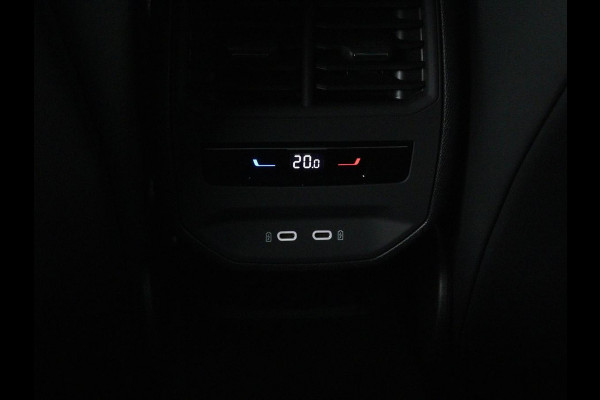 CUPRA Leon 1.4 e-Hybrid | Camera | Adaptive cruise | Stuurverwarming | Navigatie | Sportstoelen | Sfeerverlichting | Keyless | Full LED | PHEV