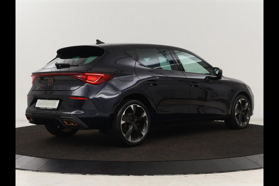 CUPRA Leon 1.4 e-Hybrid | Camera | Adaptive cruise | Stuurverwarming | Navigatie | Sportstoelen | Sfeerverlichting | Keyless | Full LED | PHEV