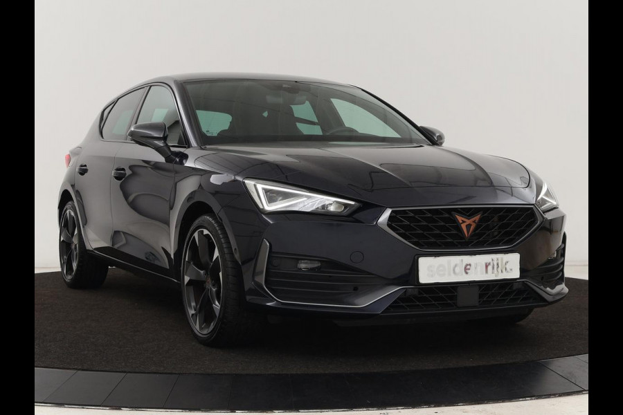 CUPRA Leon 1.4 e-Hybrid | Camera | Adaptive cruise | Stuurverwarming | Navigatie | Sportstoelen | Sfeerverlichting | Keyless | Full LED | PHEV