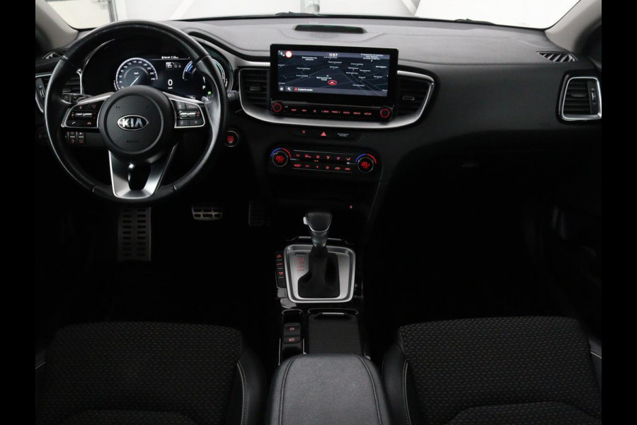 Kia Ceed 1.6 GDI PHEV DynamicLine | Panoramadak | Camera | Carplay | Navigatie | Full LED | Climate control | Digital Cockpit | Cruise control | Bluetooth