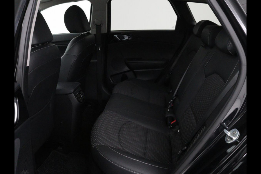 Kia Ceed 1.6 GDI PHEV DynamicLine | Panoramadak | Camera | Carplay | Navigatie | Full LED | Climate control | Digital Cockpit | Cruise control | Bluetooth