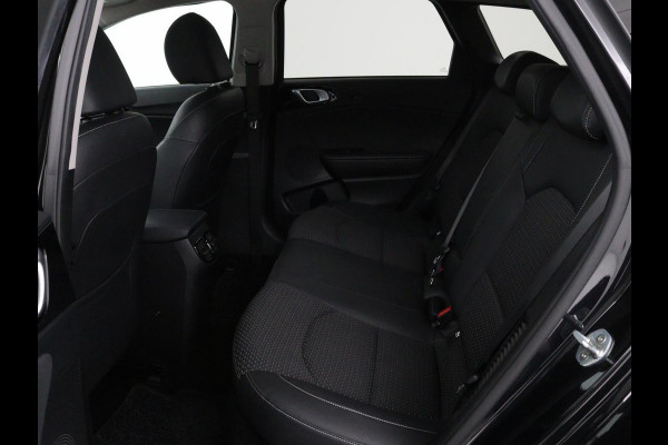 Kia Ceed 1.6 GDI PHEV DynamicLine | Panoramadak | Camera | Carplay | Navigatie | Full LED | Climate control | Digital Cockpit | Cruise control | Bluetooth