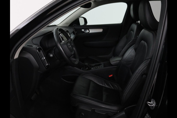 Volvo XC40 1.5 T4 Recharge Incription Expression | Leder | Trekhaak | Camera | Carplay | Keyless | Full LED | Parkeerhulp | Cruise control | Climate control