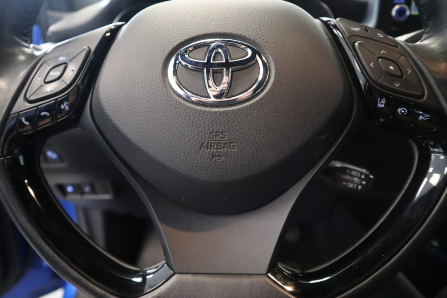 Toyota C-HR 1.8 Hybrid Bi-Tone Keyless Go & Start