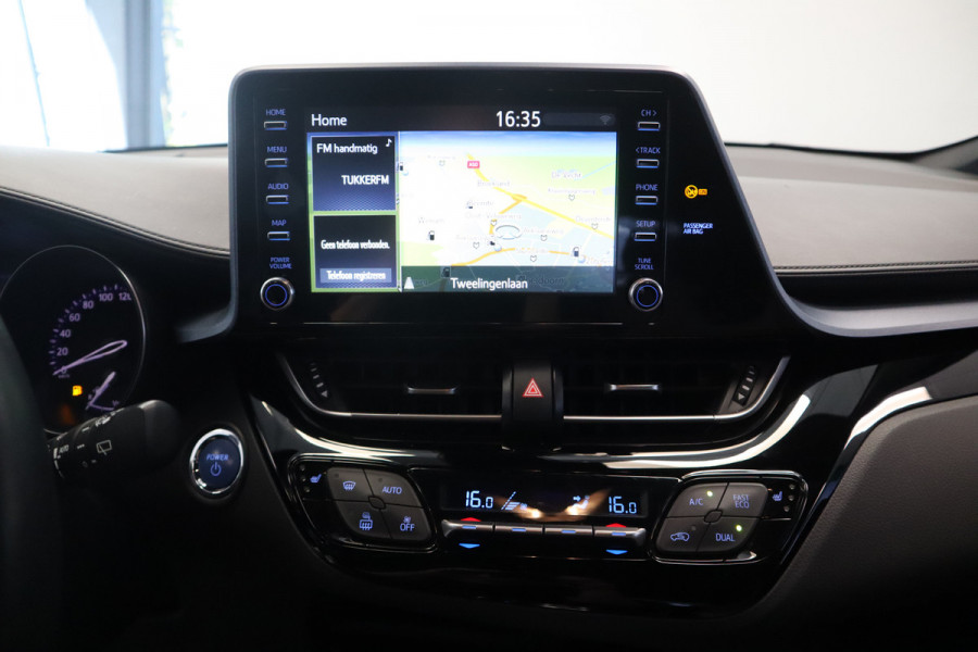 Toyota C-HR 1.8 Hybrid Bi-Tone Keyless Go & Start