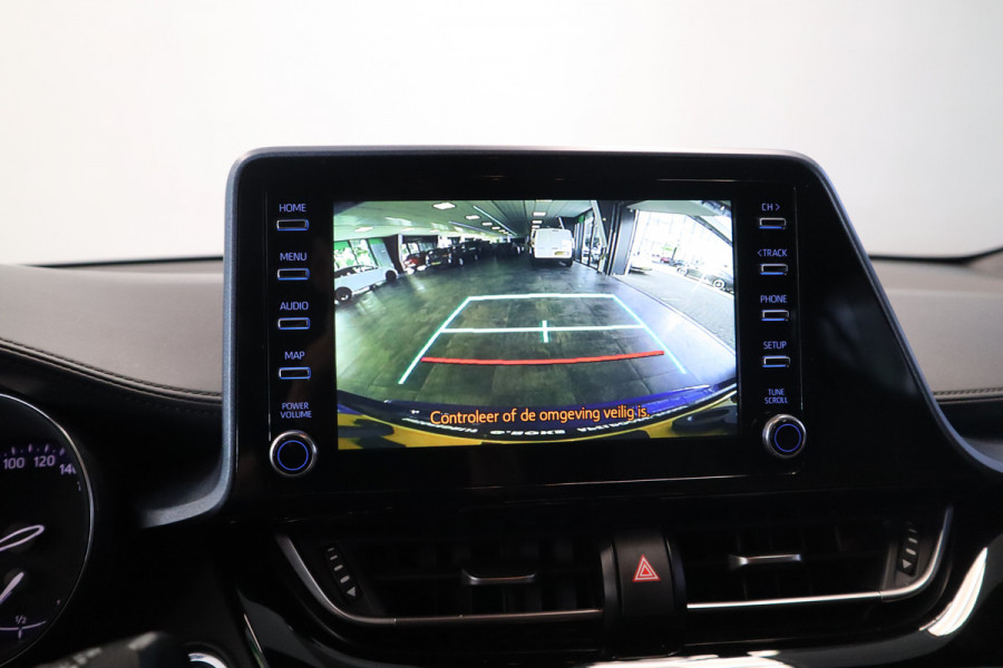 Toyota C-HR 1.8 Hybrid Bi-Tone Keyless Go & Start