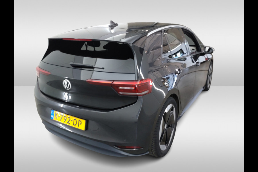 Volkswagen ID.3 First Max 58 kWh / Full option! / Panoramadak / Camera / Head-up / Keyless / 20'' / ACC / Dodehoek / Elektr. stoelen / Massage / Navigatie / Stuurverwarming