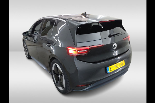 Volkswagen ID.3 First Max 58 kWh / Full option! / Panoramadak / Camera / Head-up / Keyless / 20'' / ACC / Dodehoek / Elektr. stoelen / Massage / Navigatie / Stuurverwarming