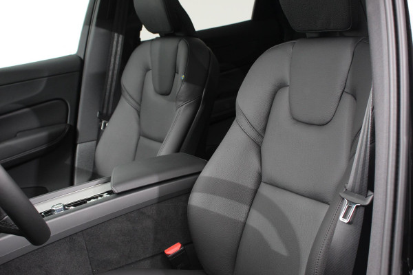 Volvo XC60 2.0 T6 Plug-in hybrid AWD Plus Dark Volvo XC60 2.0 Recharge T6 AWD Plus Dark | Nieuw ! | Leder | Navigatie | Google | Harman Kardon | Panorama dak | Lichtmetalen Velgen 19" | Dab | Stoelverwarming | Camera | Led