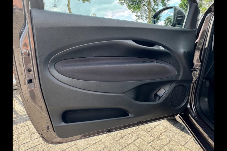 Fiat 500 Action 24 kWh PARKEERSENSOREN / CARPLAY / CRUISE CONTROL / ECC / STOELVERWARMING / WEING KM'S