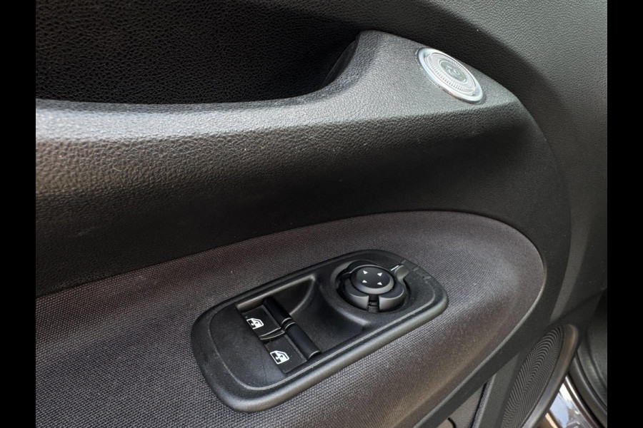 Fiat 500 Action 24 kWh PARKEERSENSOREN / CARPLAY / CRUISE CONTROL / ECC / STOELVERWARMING / WEING KM'S