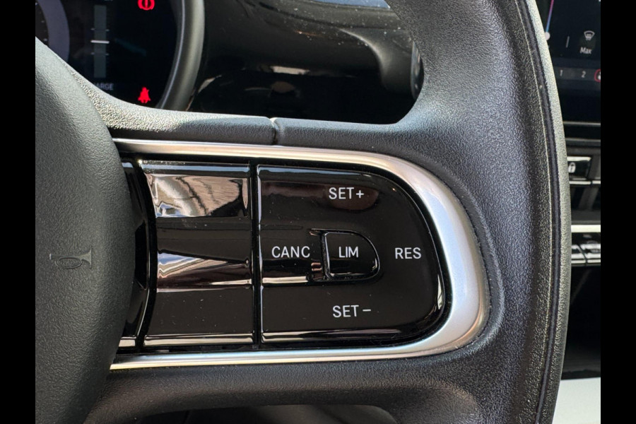 Fiat 500 Action 24 kWh PARKEERSENSOREN / CARPLAY / CRUISE CONTROL / ECC / STOELVERWARMING / WEING KM'S