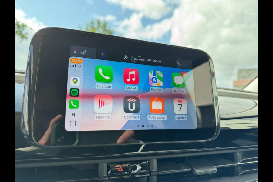 Fiat 500 Action 24 kWh PARKEERSENSOREN / CARPLAY / CRUISE CONTROL / ECC / STOELVERWARMING / WEING KM'S