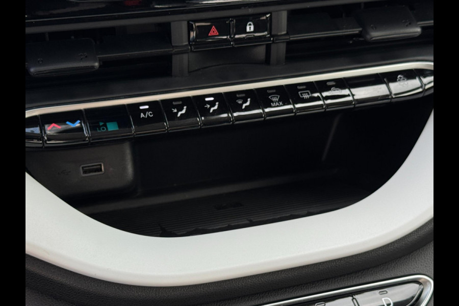Fiat 500 Action 24 kWh PARKEERSENSOREN / CARPLAY / CRUISE CONTROL / ECC / STOELVERWARMING / WEING KM'S