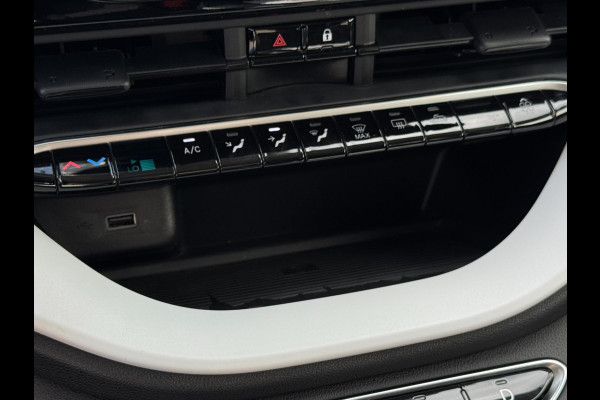 Fiat 500 Action 24 kWh PARKEERSENSOREN / CARPLAY / CRUISE CONTROL / ECC / STOELVERWARMING / WEING KM'S