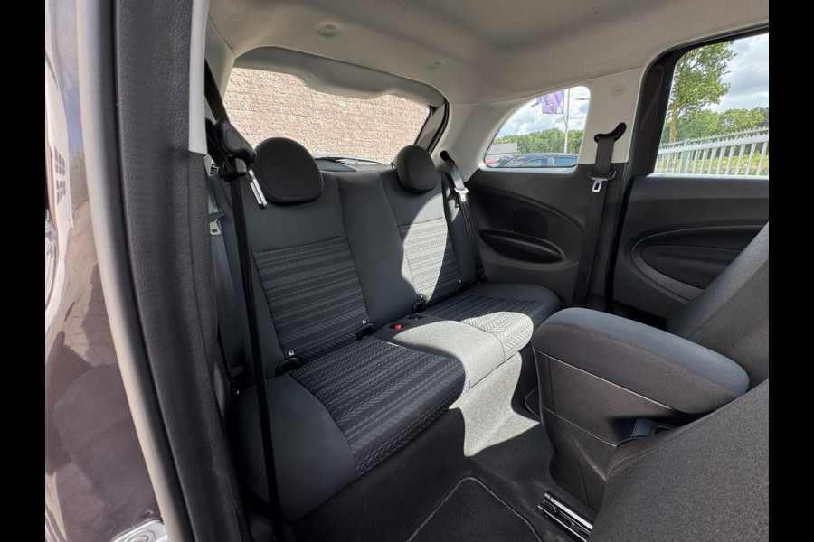 Fiat 500 Action 24 kWh PARKEERSENSOREN / CARPLAY / CRUISE CONTROL / ECC / STOELVERWARMING / WEING KM'S