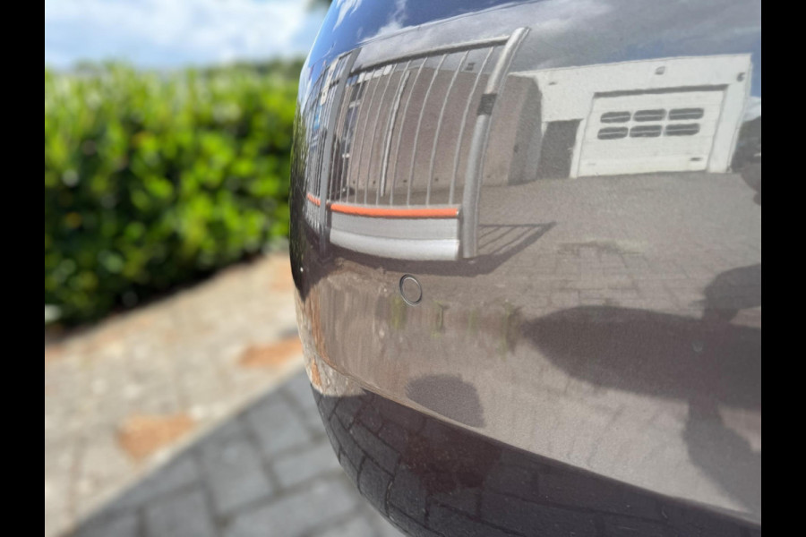 Fiat 500 Action 24 kWh PARKEERSENSOREN / CARPLAY / CRUISE CONTROL / ECC / STOELVERWARMING / WEING KM'S