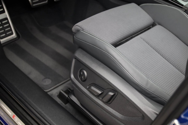 Audi Q5 50 TFSI e Quattro Competition S Edition S-Line 299pk Automaat! 1e|DLR|Panoramadak|Virtual Cockpit|Luchtvering|OLED Matrix