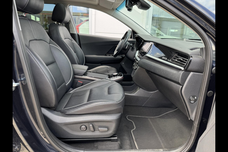 Kia e-Niro ExecutiveLine 64 kWh | Schuifdak | Leder | 1e Eigenaar | Stoelventilatie | JBL Audio | Trekhaak