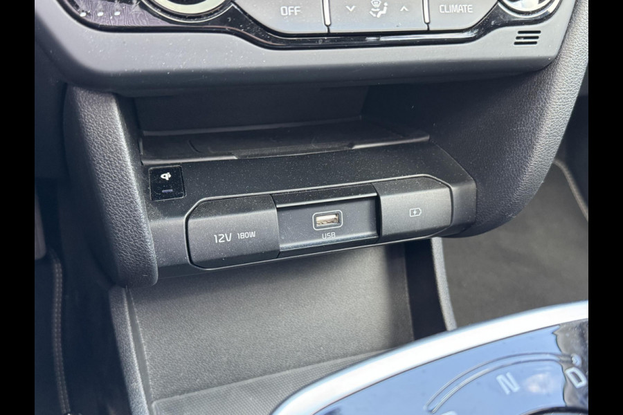 Kia e-Niro ExecutiveLine 64 kWh | Schuifdak | Leder | 1e Eigenaar | Stoelventilatie | JBL Audio | Trekhaak
