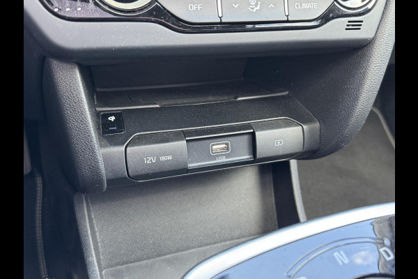 Kia e-Niro ExecutiveLine 64 kWh | Schuifdak | Leder | 1e Eigenaar | Stoelventilatie | JBL Audio | Trekhaak