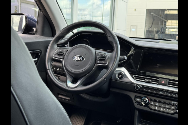 Kia e-Niro ExecutiveLine 64 kWh | Schuifdak | Leder | 1e Eigenaar | Stoelventilatie | JBL Audio | Trekhaak