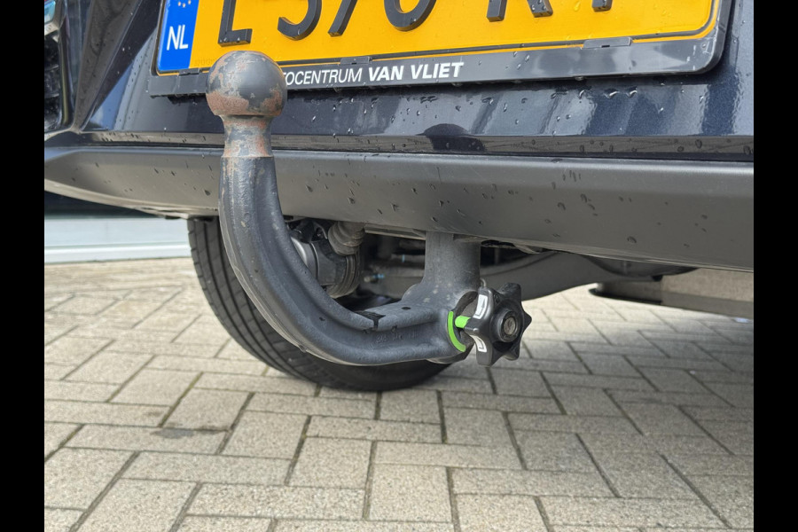 Kia e-Niro ExecutiveLine 64 kWh | Schuifdak | Leder | 1e Eigenaar | Stoelventilatie | JBL Audio | Trekhaak