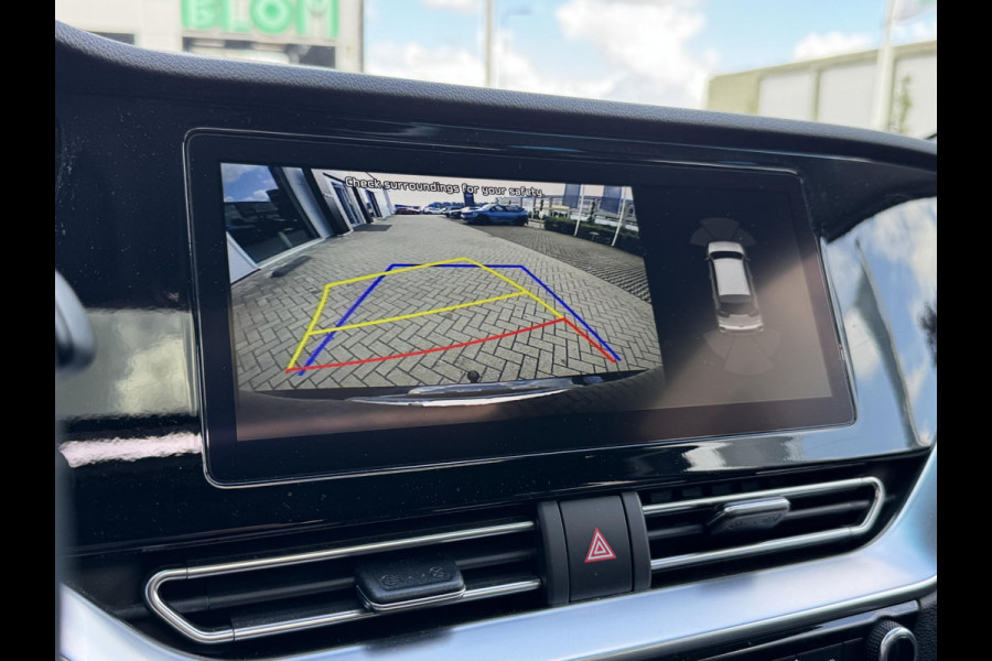 Kia e-Niro ExecutiveLine 64 kWh | Schuifdak | Leder | 1e Eigenaar | Stoelventilatie | JBL Audio | Trekhaak