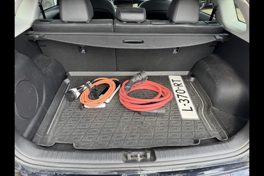 Kia e-Niro ExecutiveLine 64 kWh | Schuifdak | Leder | 1e Eigenaar | Stoelventilatie | JBL Audio | Trekhaak