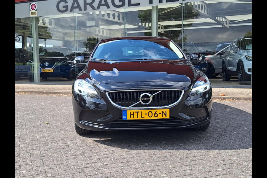Volvo V40 2.0 T2 Momentum | Full LED | Trekhaak 1500kg | Climate | Navi | CC | Zeer mooi! | occasion
