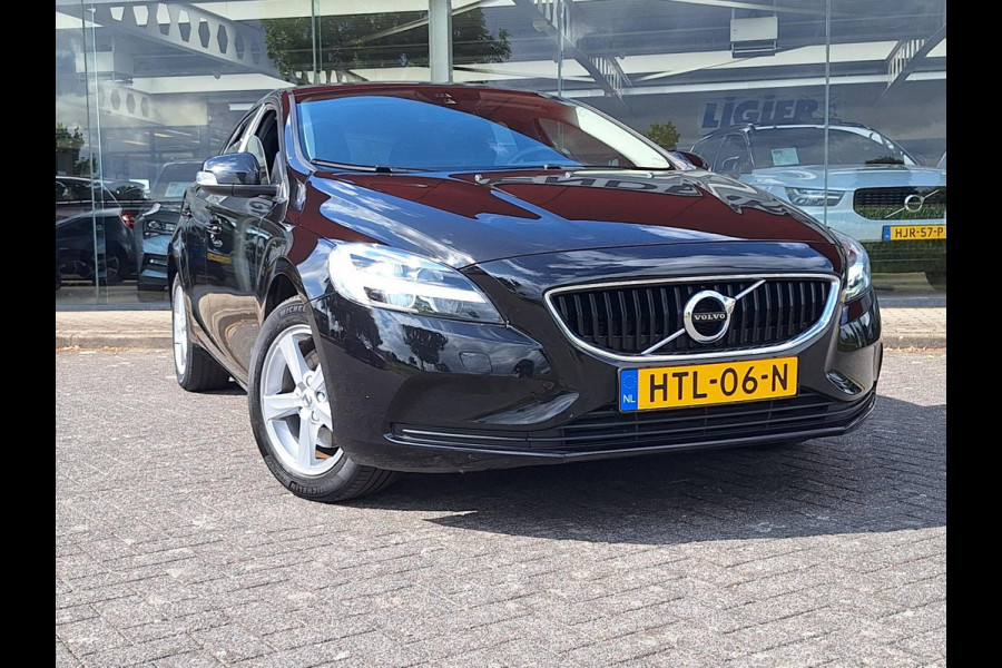 Volvo V40 2.0 T2 Momentum | Full LED | Trekhaak 1500kg | Climate | Navi | CC | Zeer mooi! | occasion