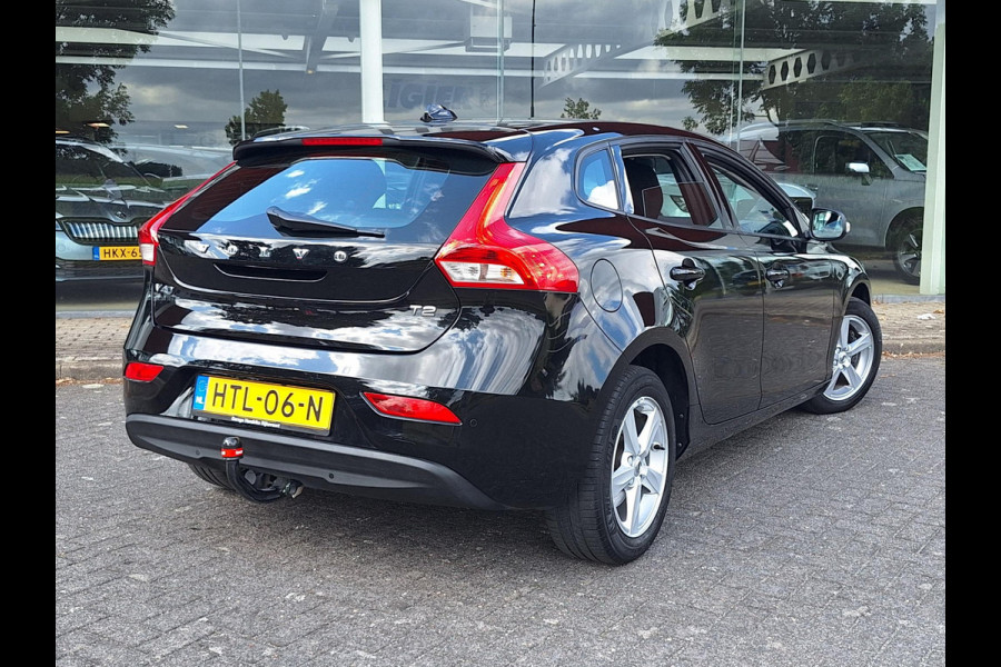 Volvo V40 2.0 T2 Momentum | Full LED | Trekhaak 1500kg | Climate | Navi | CC | Zeer mooi! | occasion