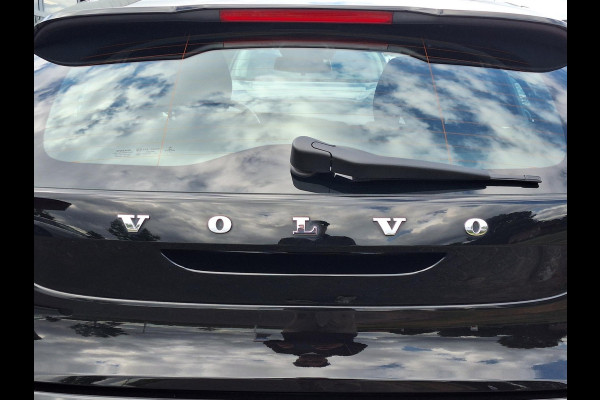 Volvo V40 2.0 T2 Momentum | Full LED | Trekhaak 1500kg | Climate | Navi | CC | Zeer mooi! | occasion