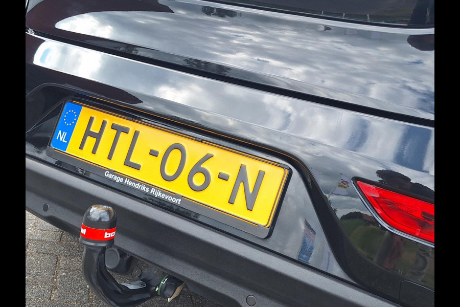 Volvo V40 2.0 T2 Momentum | Full LED | Trekhaak 1500kg | Climate | Navi | CC | Zeer mooi! | occasion