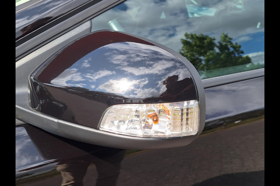 Volvo V40 2.0 T2 Momentum | Full LED | Trekhaak 1500kg | Climate | Navi | CC | Zeer mooi! | occasion