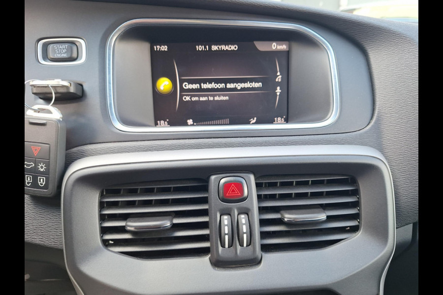 Volvo V40 2.0 T2 Momentum | Full LED | Trekhaak 1500kg | Climate | Navi | CC | Zeer mooi! | occasion