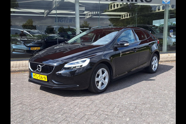 Volvo V40 2.0 T2 Momentum | Full LED | Trekhaak 1500kg | Climate | Navi | CC | Zeer mooi! | occasion