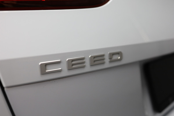 Kia Ceed Sportswagon 1.6 GDI PHEV DynamicLine | Hybride | Dynamic Line | CarPlay | fabrieksgarantie | BTW  verrekenbaar voor bedrijven |