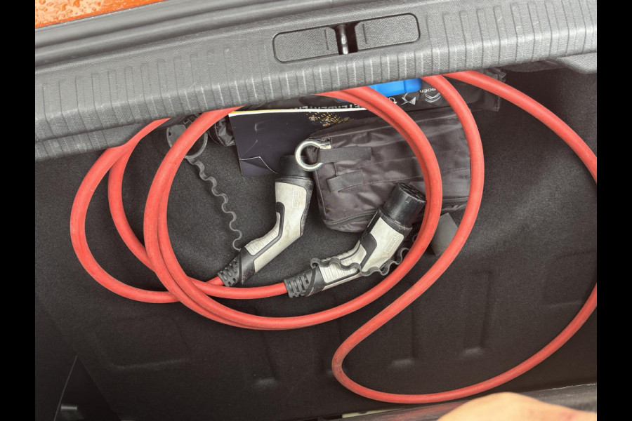 Citroën Ë-C4 Shine 50 kWh | 3 fase | Accu 94% | Zeer compleet | Prijs is rijklaar