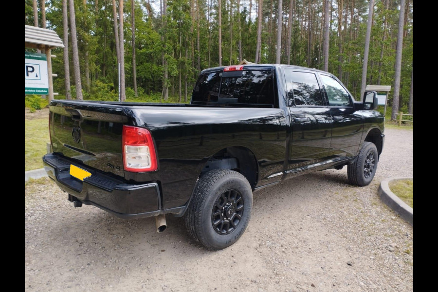 Dodge Ram 2500 Heavy Duty 6,4 V8 4x4 Crew Cab LPG onderbouw