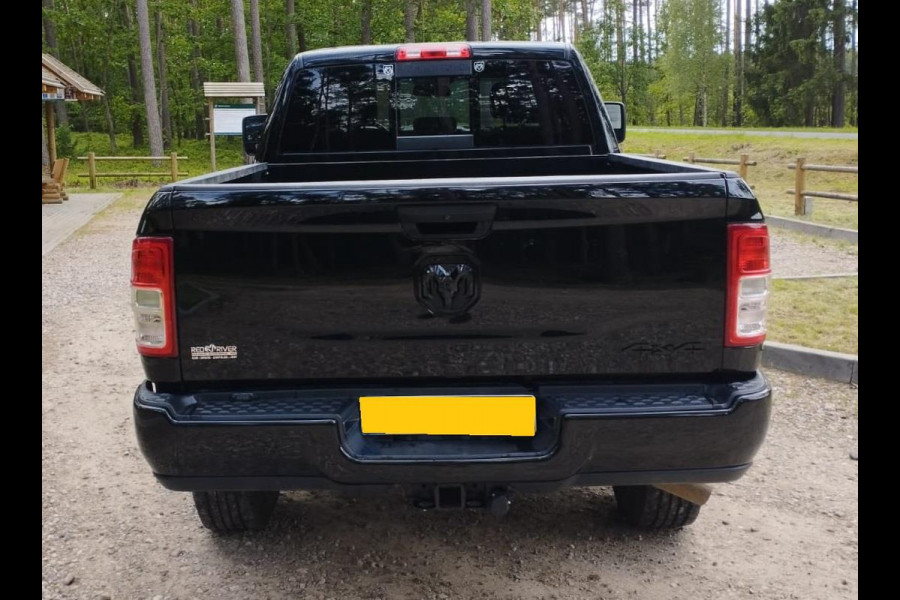 Dodge Ram 2500 Heavy Duty 6,4 V8 4x4 Crew Cab LPG onderbouw
