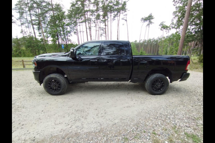 Dodge Ram 2500 Heavy Duty 6,4 V8 4x4 Crew Cab LPG onderbouw
