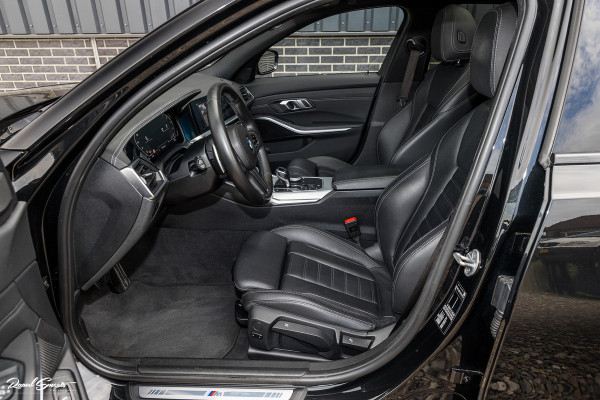 BMW 3 Serie Touring 330i High Executive Edition | M sport Individual | Panorama dak | Cruise Control | Apple carplay | 19 inch | airco separ