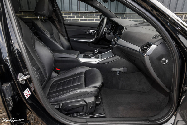 BMW 3 Serie Touring 330i High Executive Edition | M sport Individual | Panorama dak | Cruise Control | Apple carplay | 19 inch | airco separ