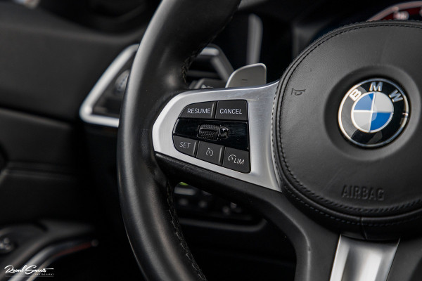 BMW 3 Serie Touring 330i High Executive Edition | M sport Individual | Panorama dak | Cruise Control | Apple carplay | 19 inch | airco separ