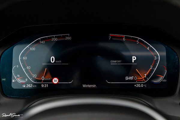 BMW 3 Serie Touring 330i High Executive Edition | M sport Individual | Panorama dak | Cruise Control | Apple carplay | 19 inch | airco separ