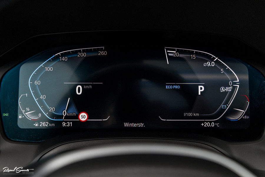 BMW 3 Serie Touring 330i High Executive Edition | M sport Individual | Panorama dak | Cruise Control | Apple carplay | 19 inch | airco separ
